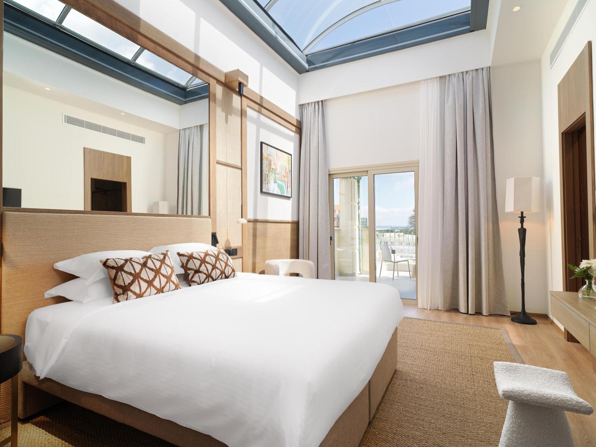 Leonardo Boutique Hotel 라르나카 객실 사진