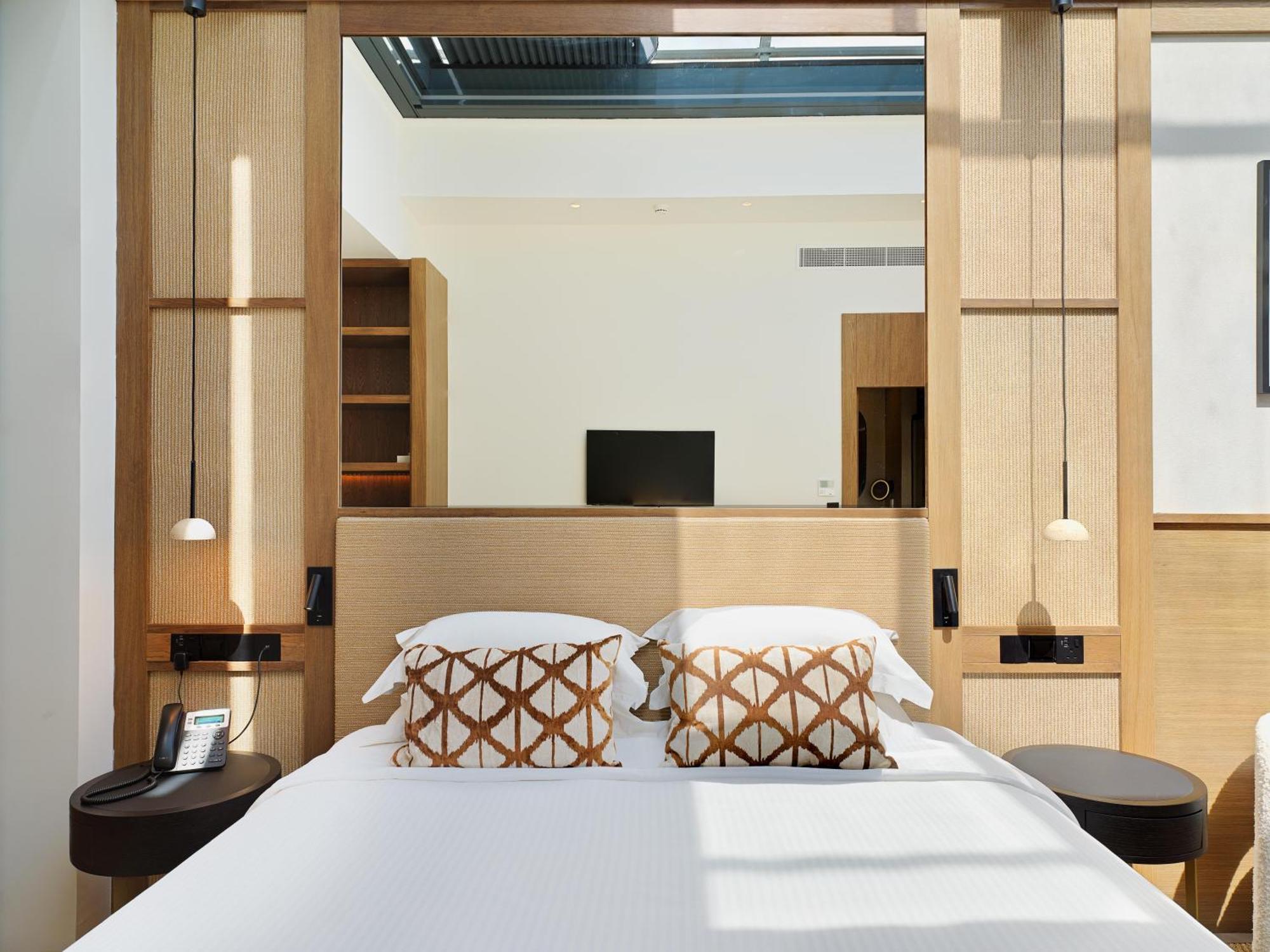 Leonardo Boutique Hotel 라르나카 객실 사진